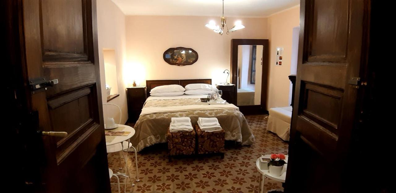 La Casa Del Pittore Di Petralia Petralia Soprana Exterior foto
