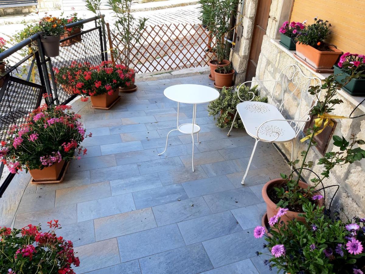 La Casa Del Pittore Di Petralia Petralia Soprana Exterior foto